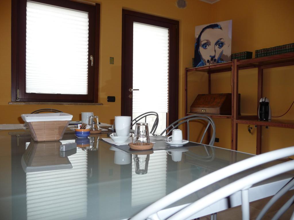 Hotel Ametista à Casaleggio Novara Extérieur photo